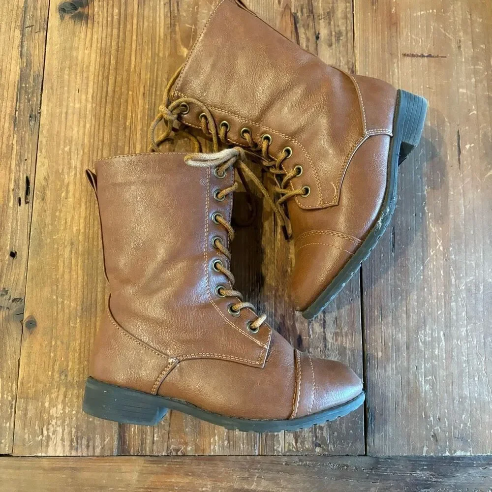 Link Brown Lace Up Ankle Bootie Side Zip Size 10
